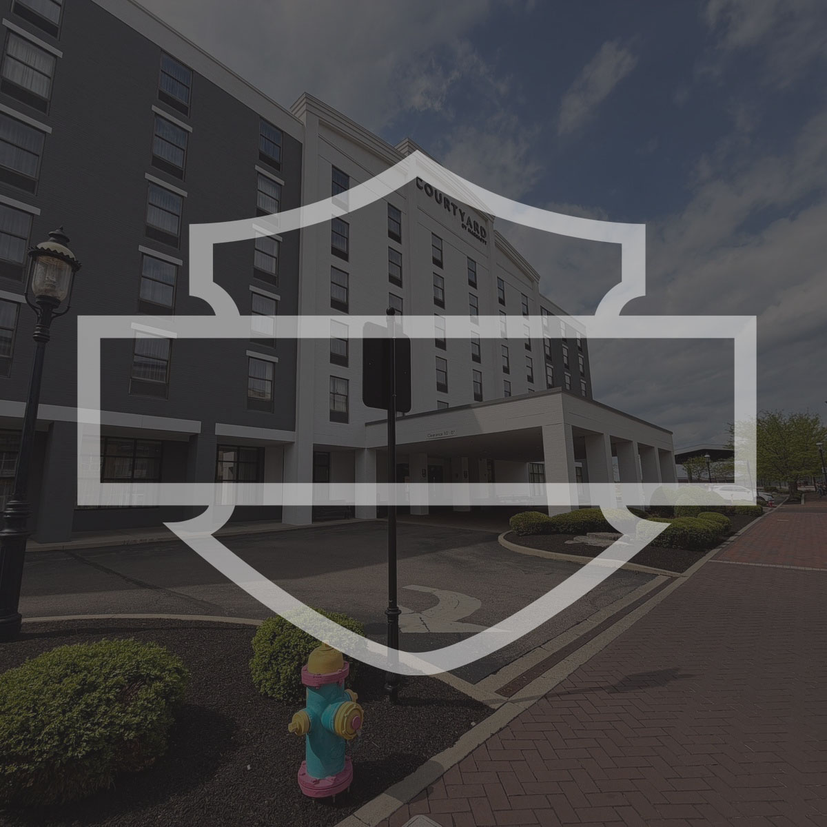 Hamilton-Courtyard-shield